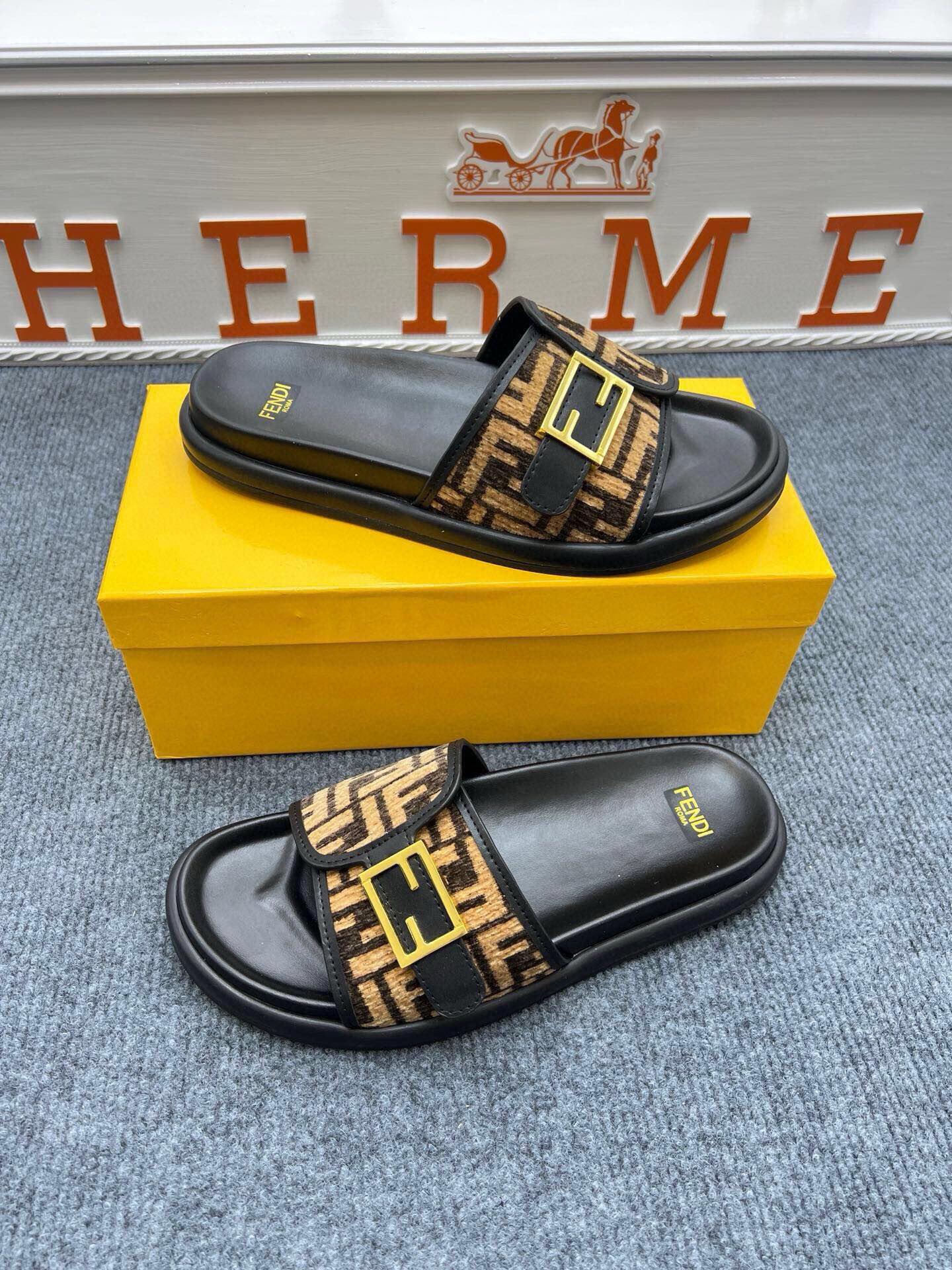 Z5ZF37 Popular slippers