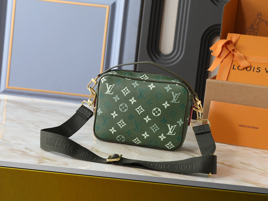 B1P46E110 Popular leather bag
