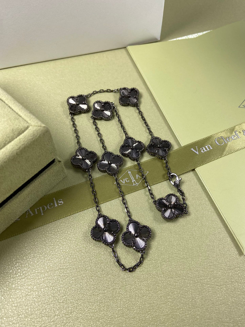X5X94VA185K  Popular rings,earrings, bracelets,necklaces