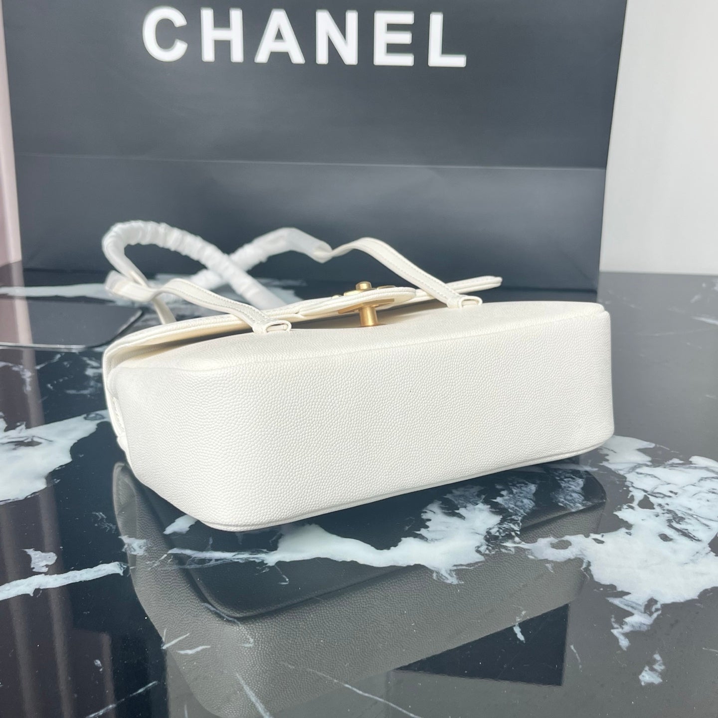 B1X46C1 Popular leather bag