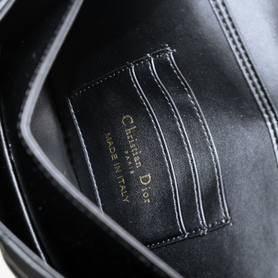 B1N36D28 Popular leather bag