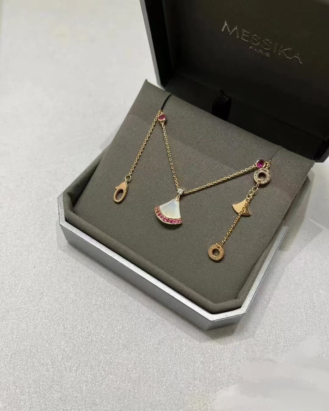 X1Q85S416X Popular Necklaces