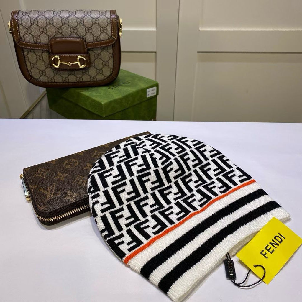 M1R86F64 Popular hats