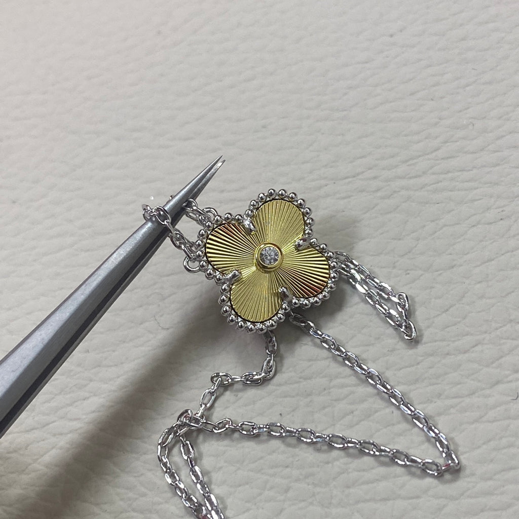 X5Q85VA261X Popular necklaces