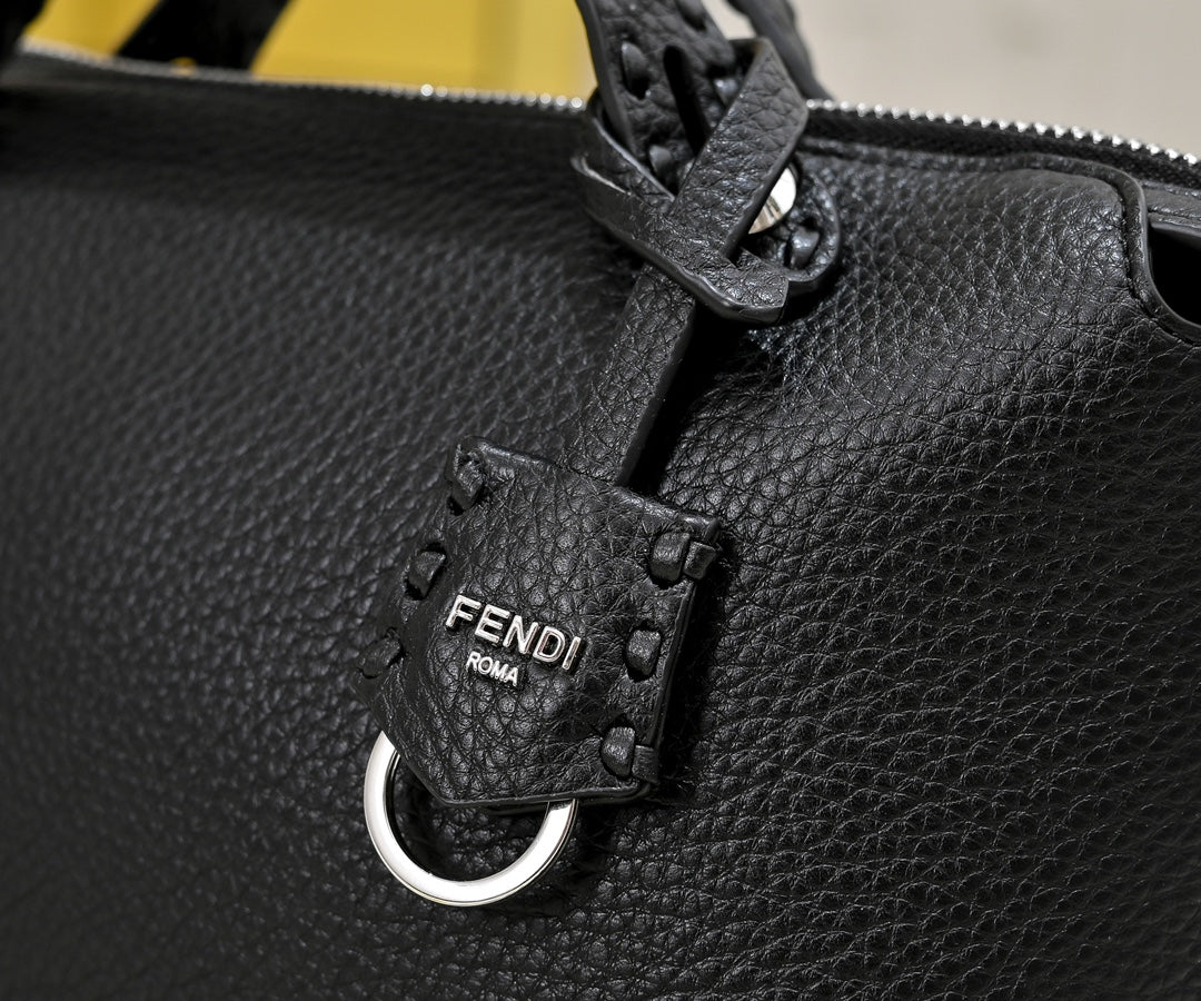 B1W35F109 Popular  leather bag