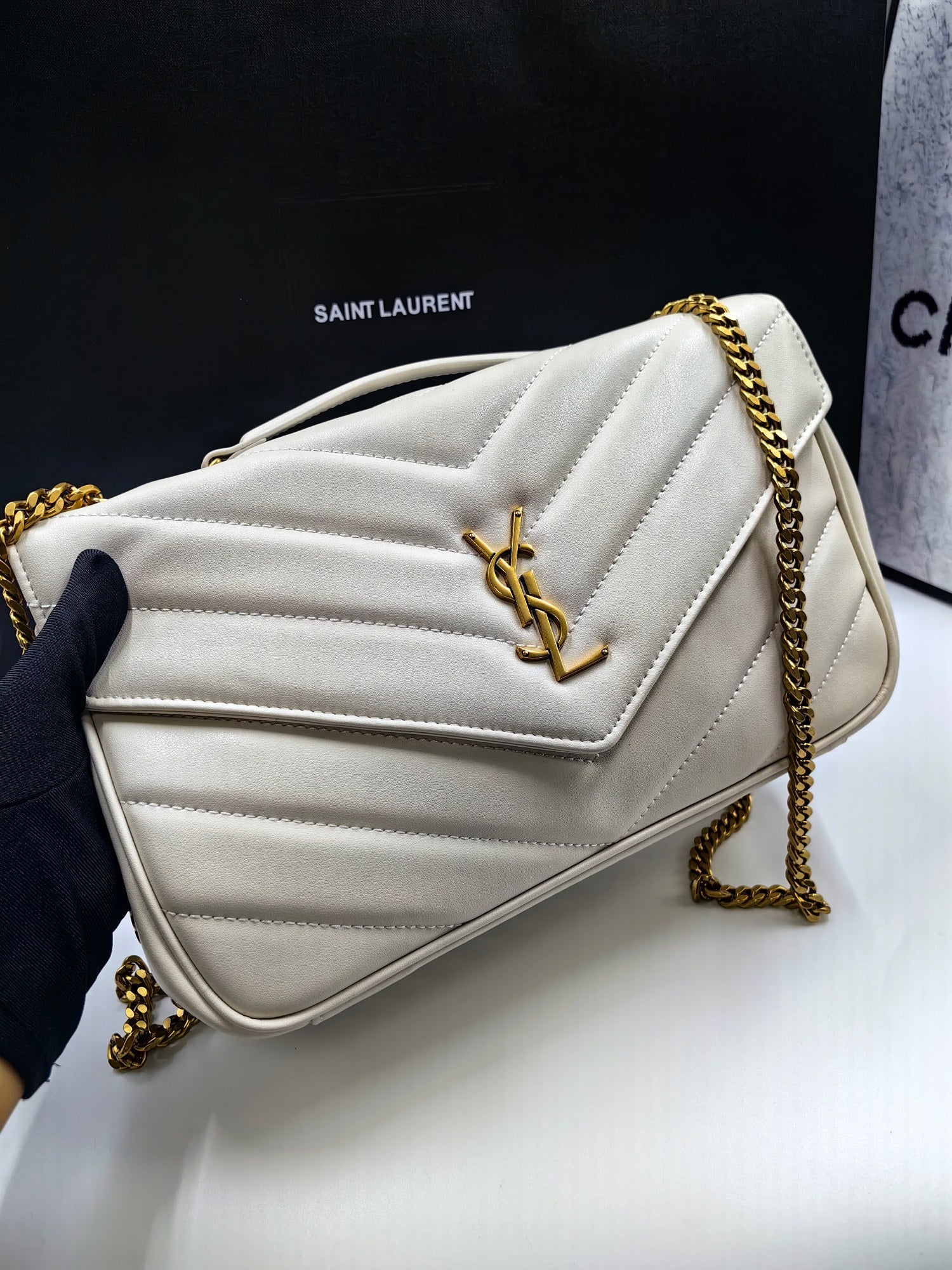 B1N165SL108 Popular leather bag