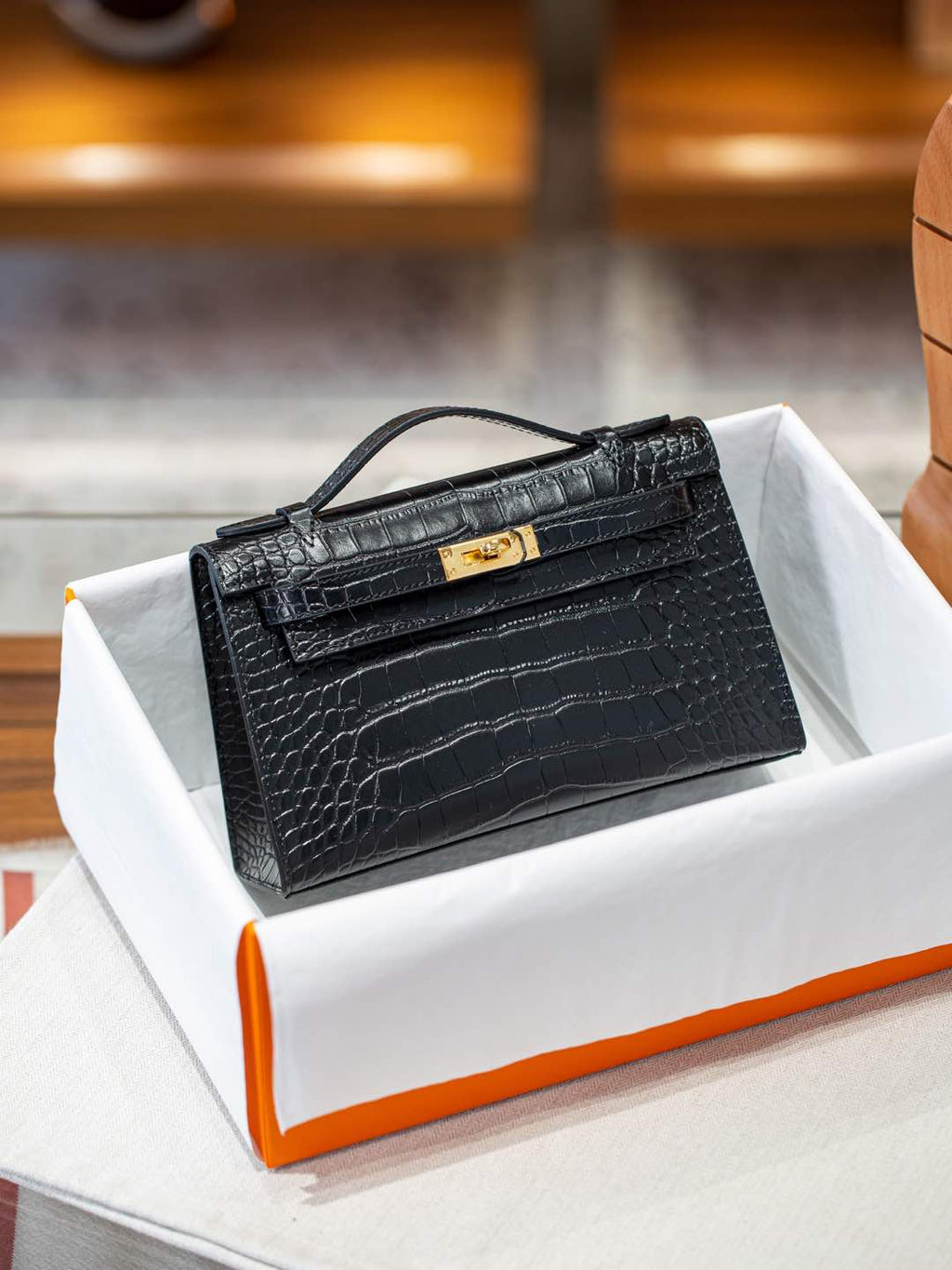 B1R66A4 Popular leather bag