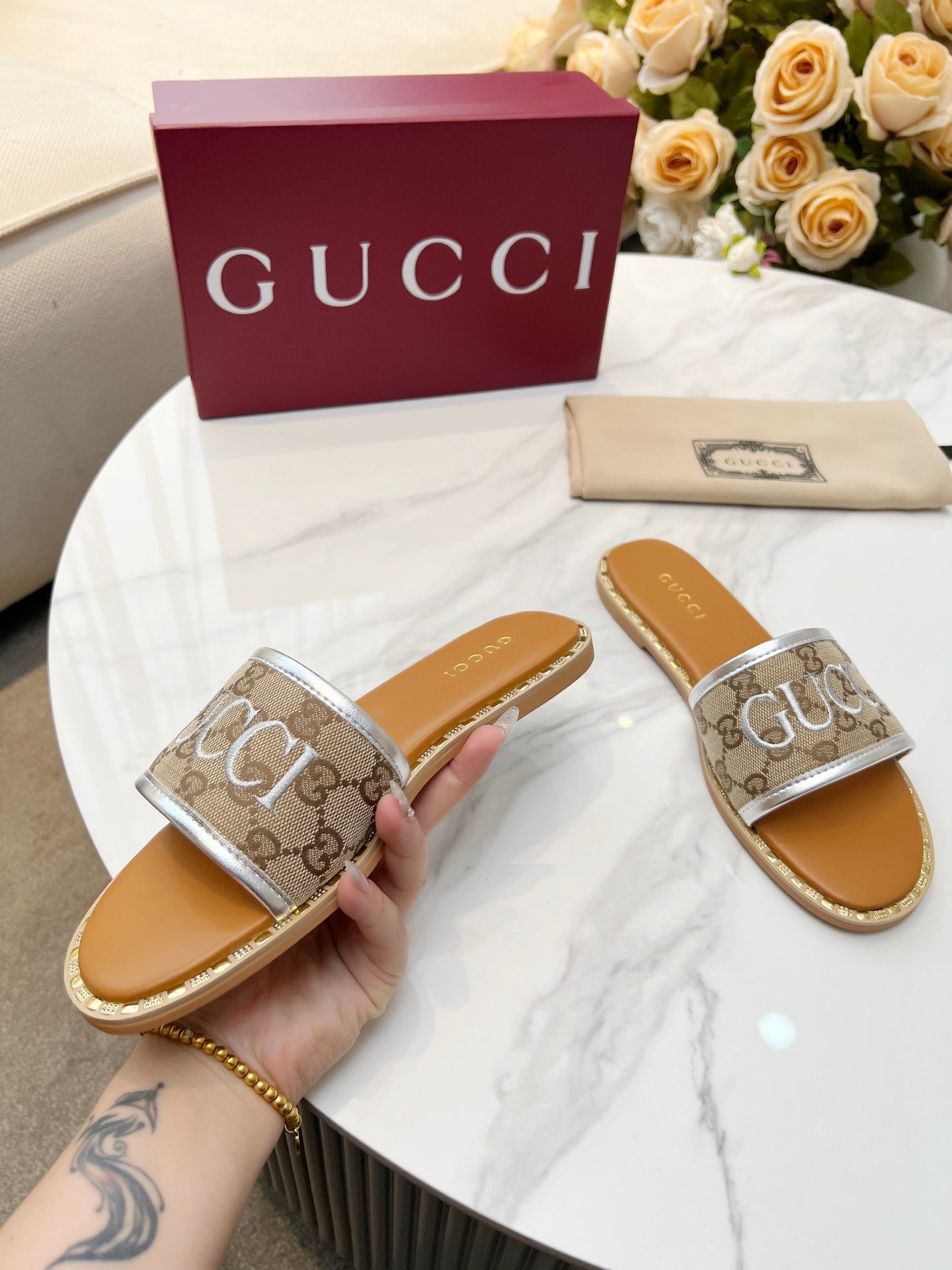 Z2Q55B29 Popular high-quality  Shoes