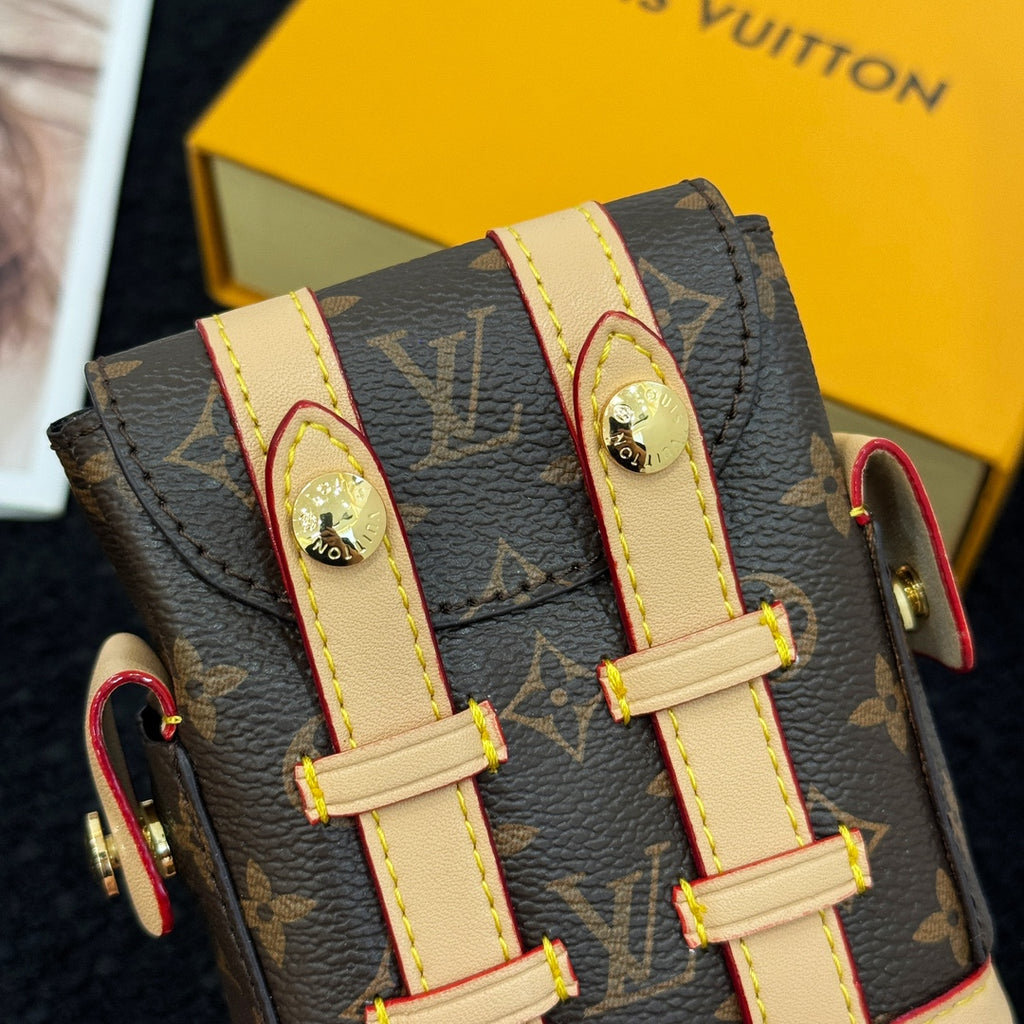 A1Z105E6 Popular bag 's charms accessories