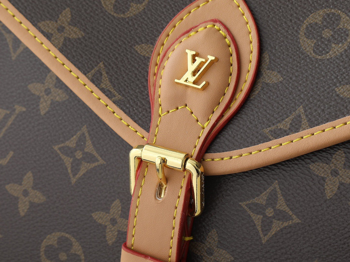 B1P36E76 Popular leather bag