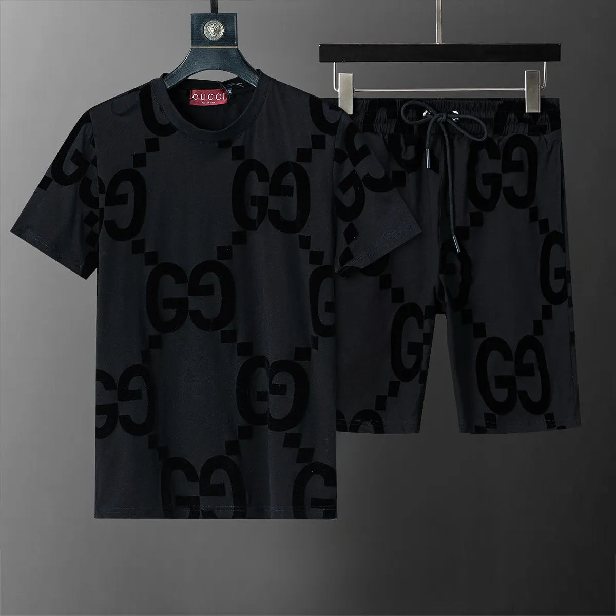 U1W35B115  Popular shirt and shorts set