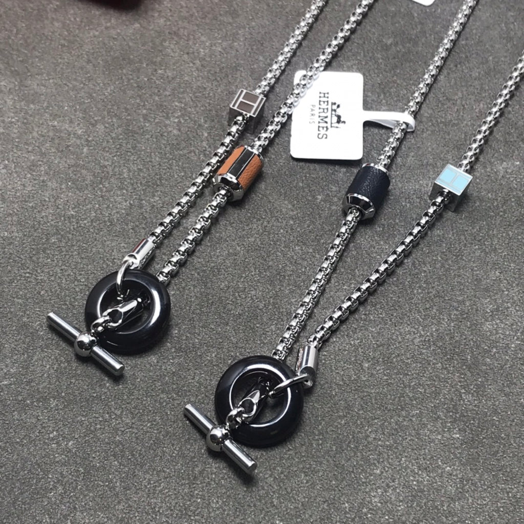 X1Q85H323X Popular Necklaces