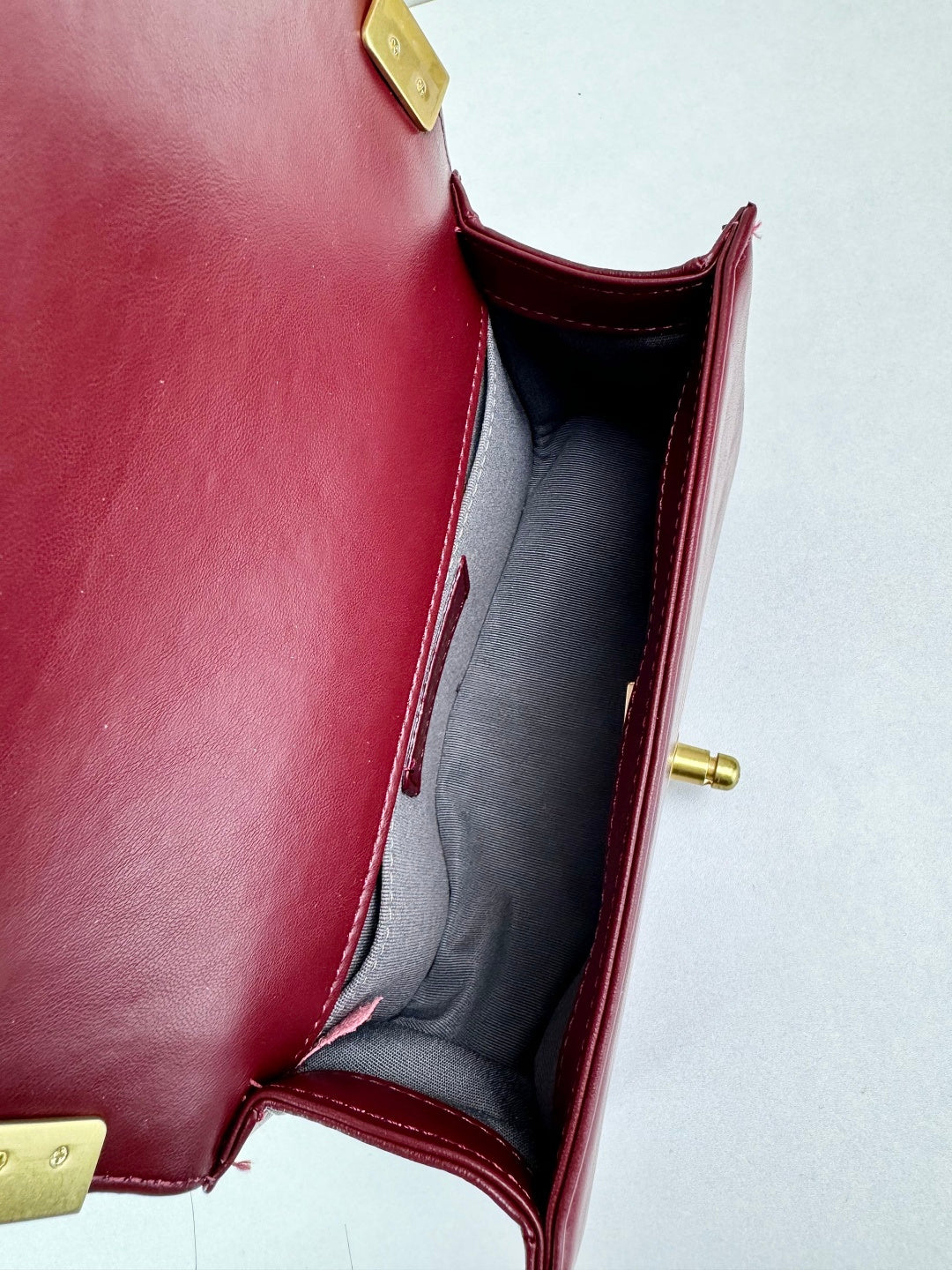 B1P36C16 Popular leather bag