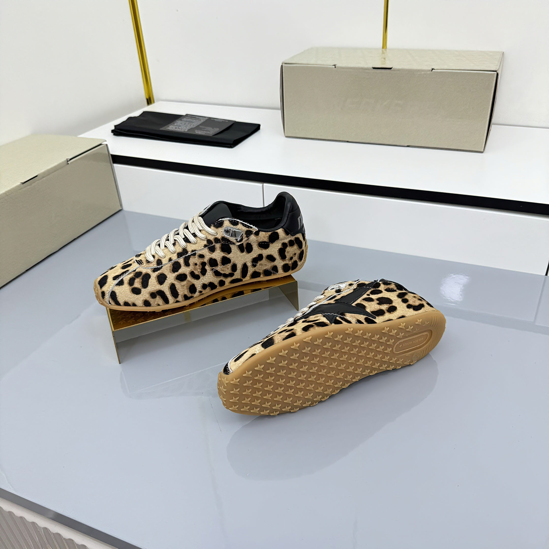 Z2Q105GE387 Popular high-quality Shoes