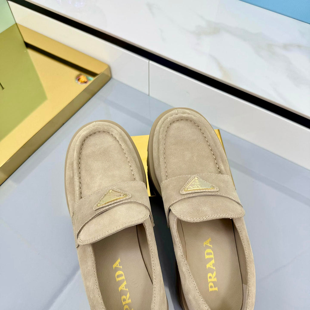 Z2Q105P307 Popular high-quality Shoes