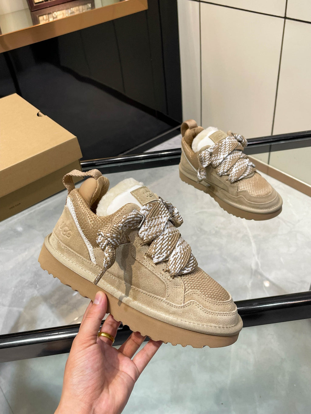 Z2Q105U262 Popular high-quality Shoes