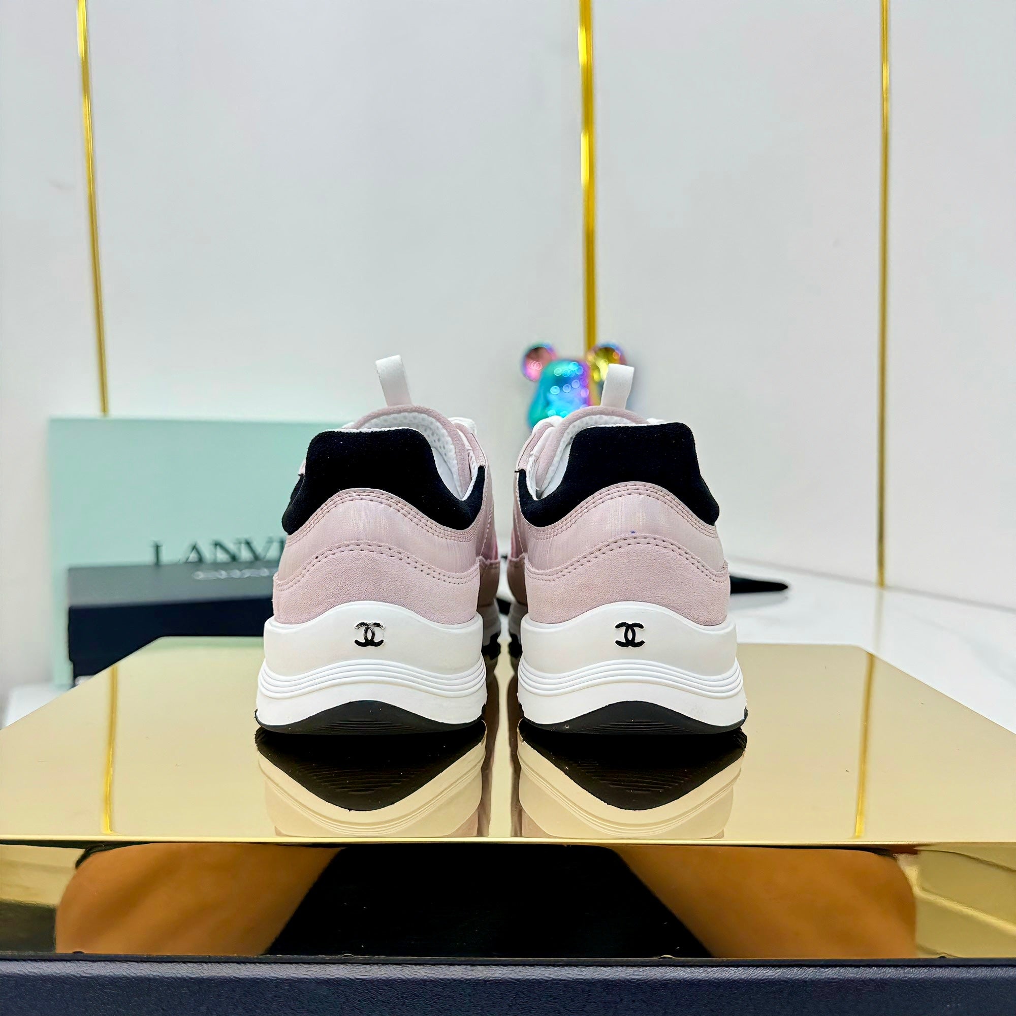 Z2R85C7  Popular high quality shoes