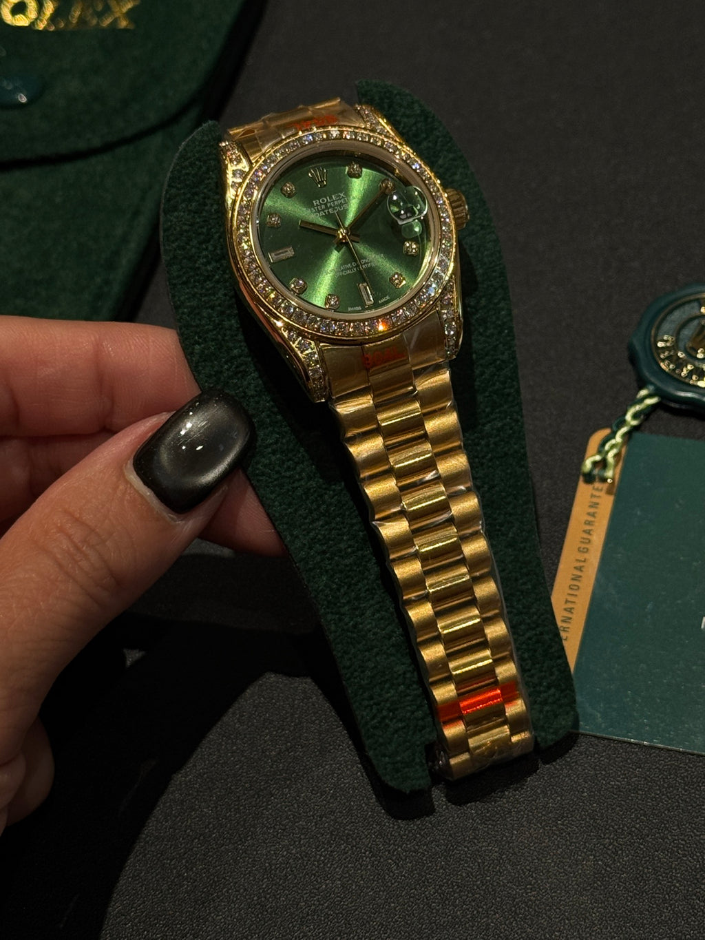 L1R36L15 Popular Watches
