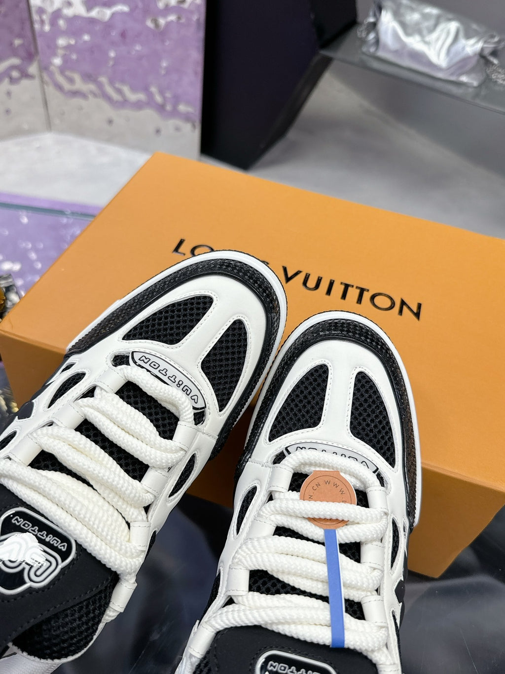 Z2Q95E183  Popular high-quality Shoes