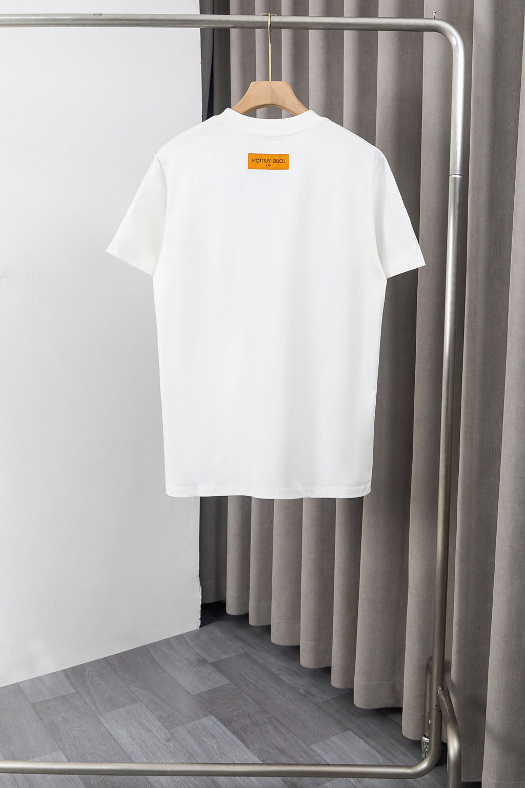 U1P36E137 Popular T-shirts