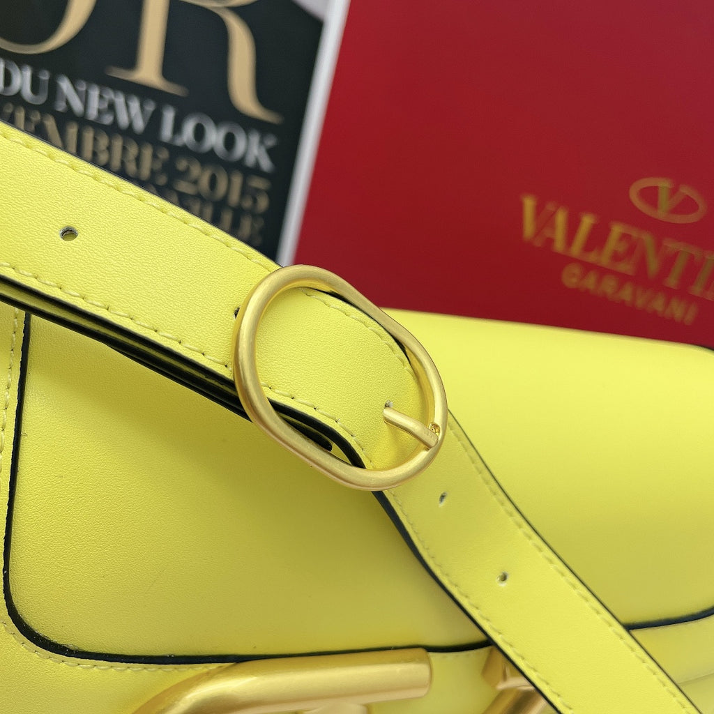 B5X111VL45 Popular  leather bag 