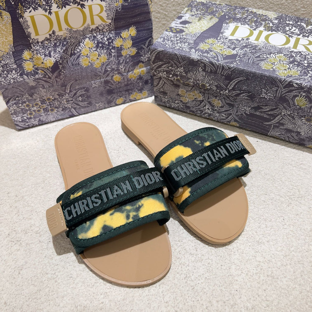 Z1ZD18 Popular slippers
