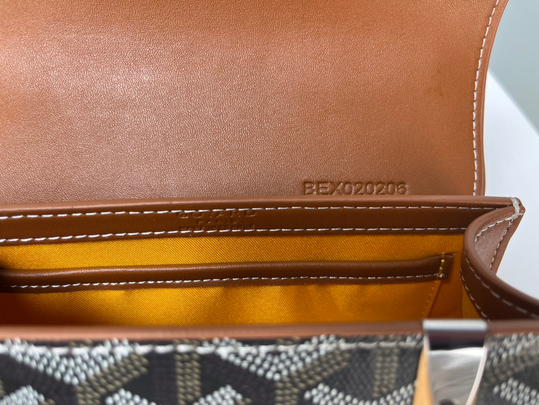 B1N86A10 Popular leather bag