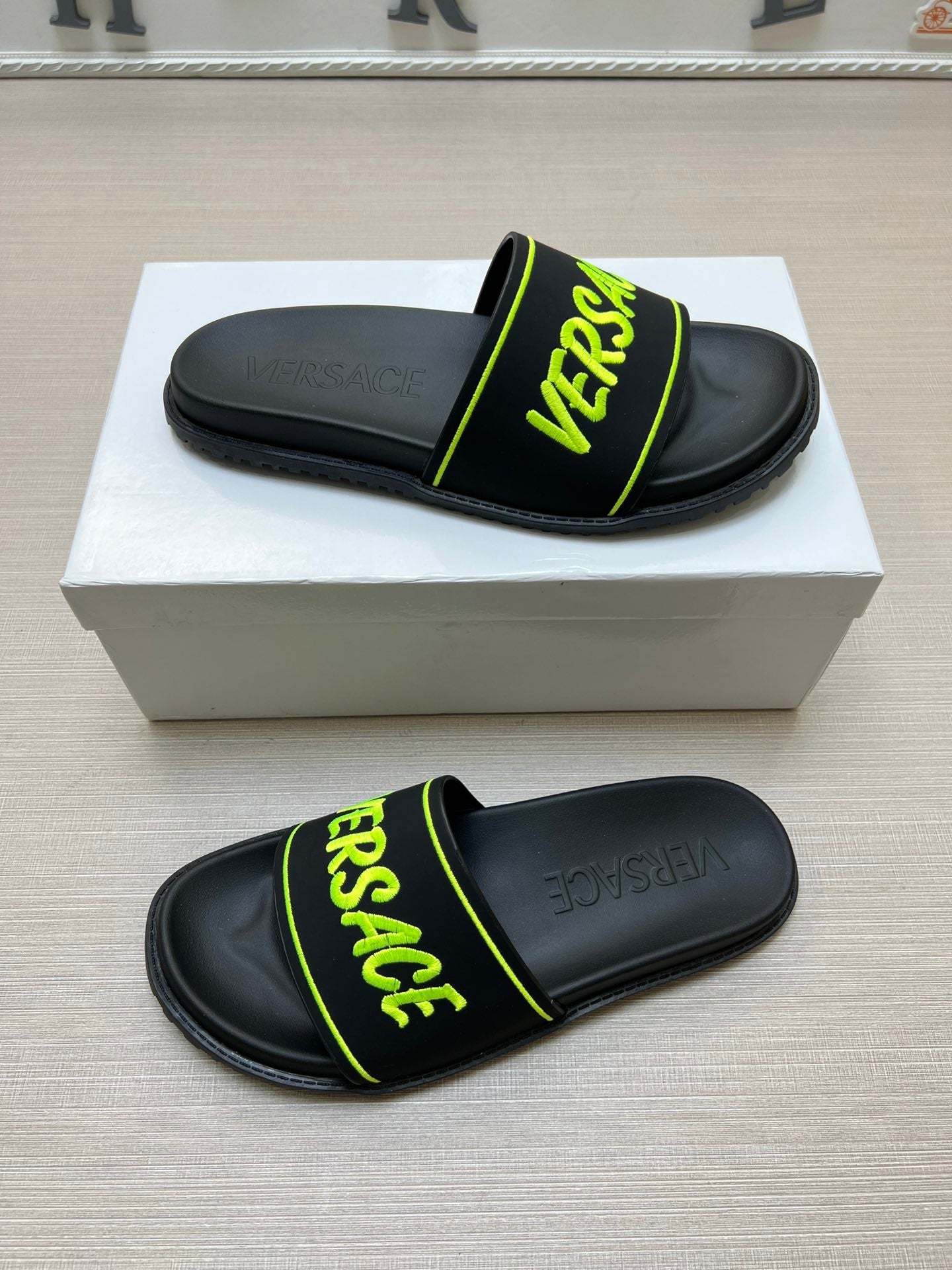 Z5ZV54 Popular slippers