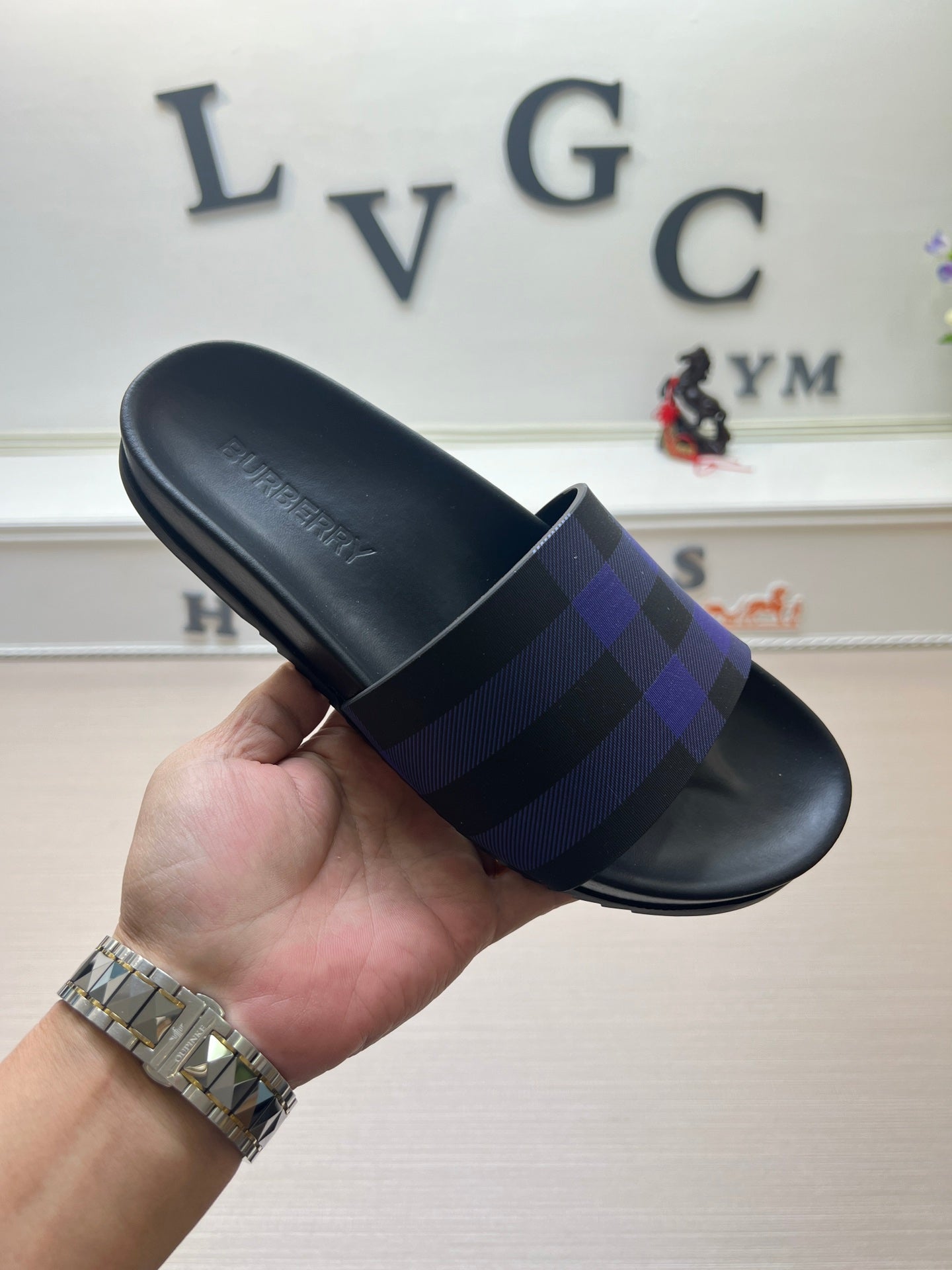 Z5ZR119 Popular slippers