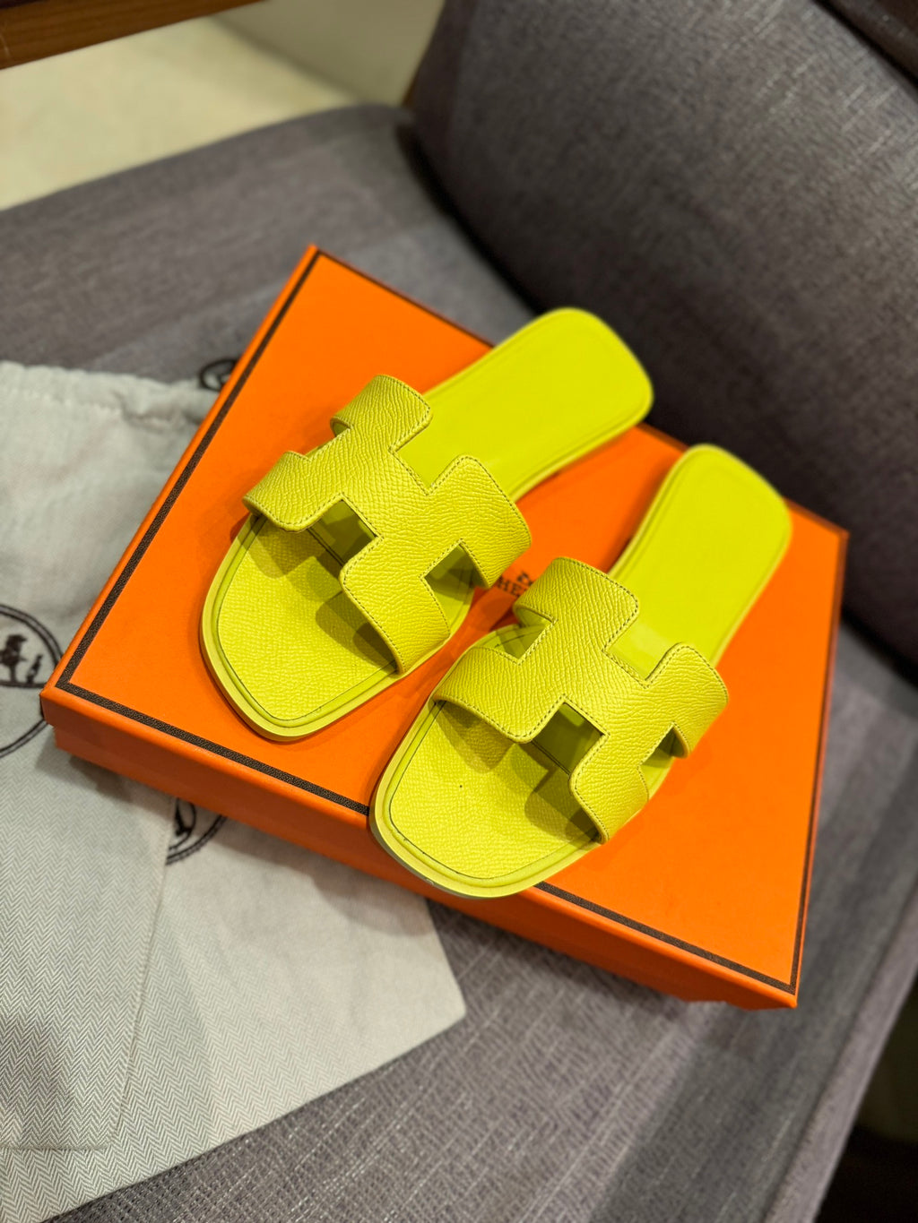 Z1Z55H311 Popular Slippers