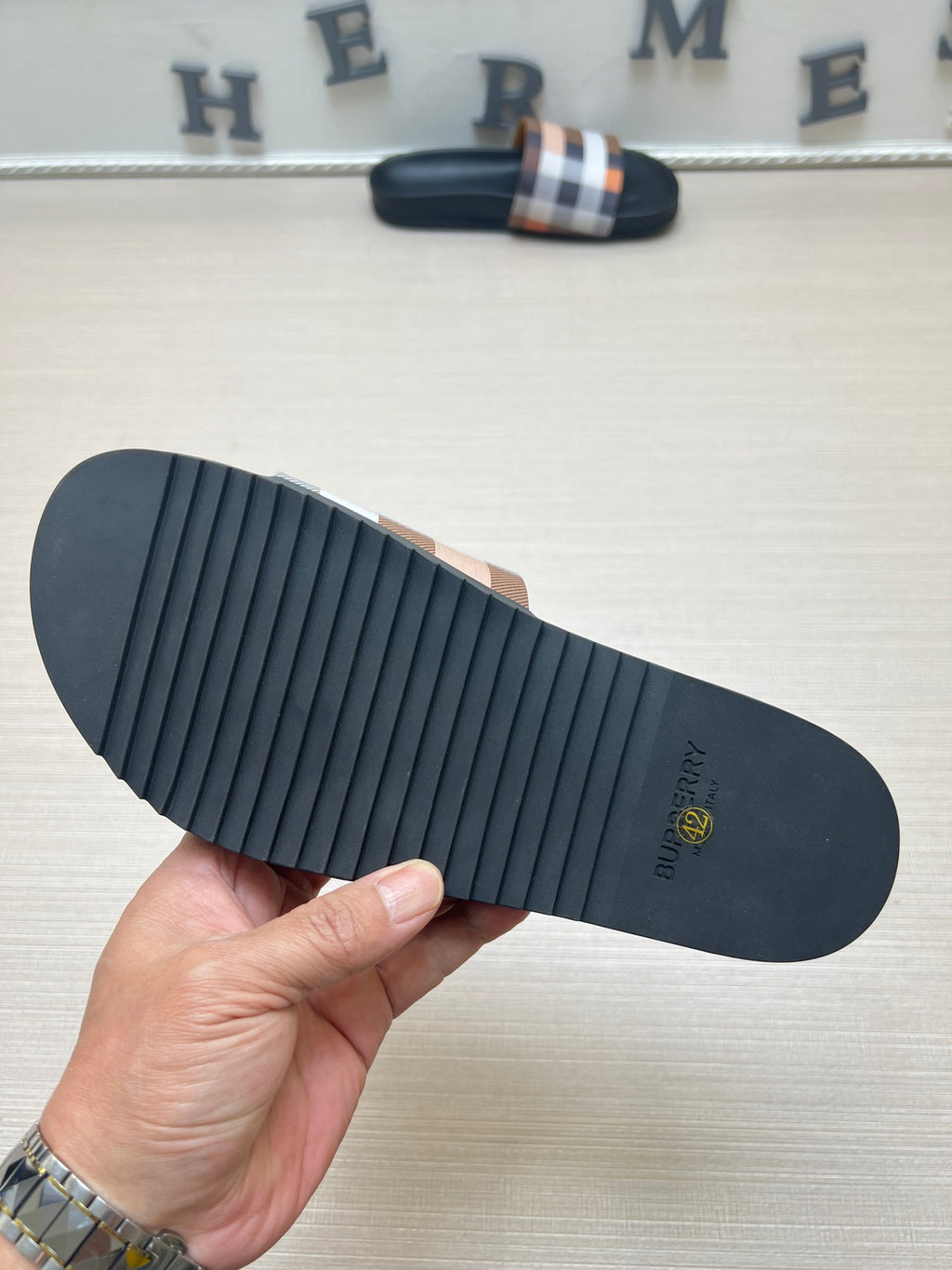 Z5ZR119 Popular slippers
