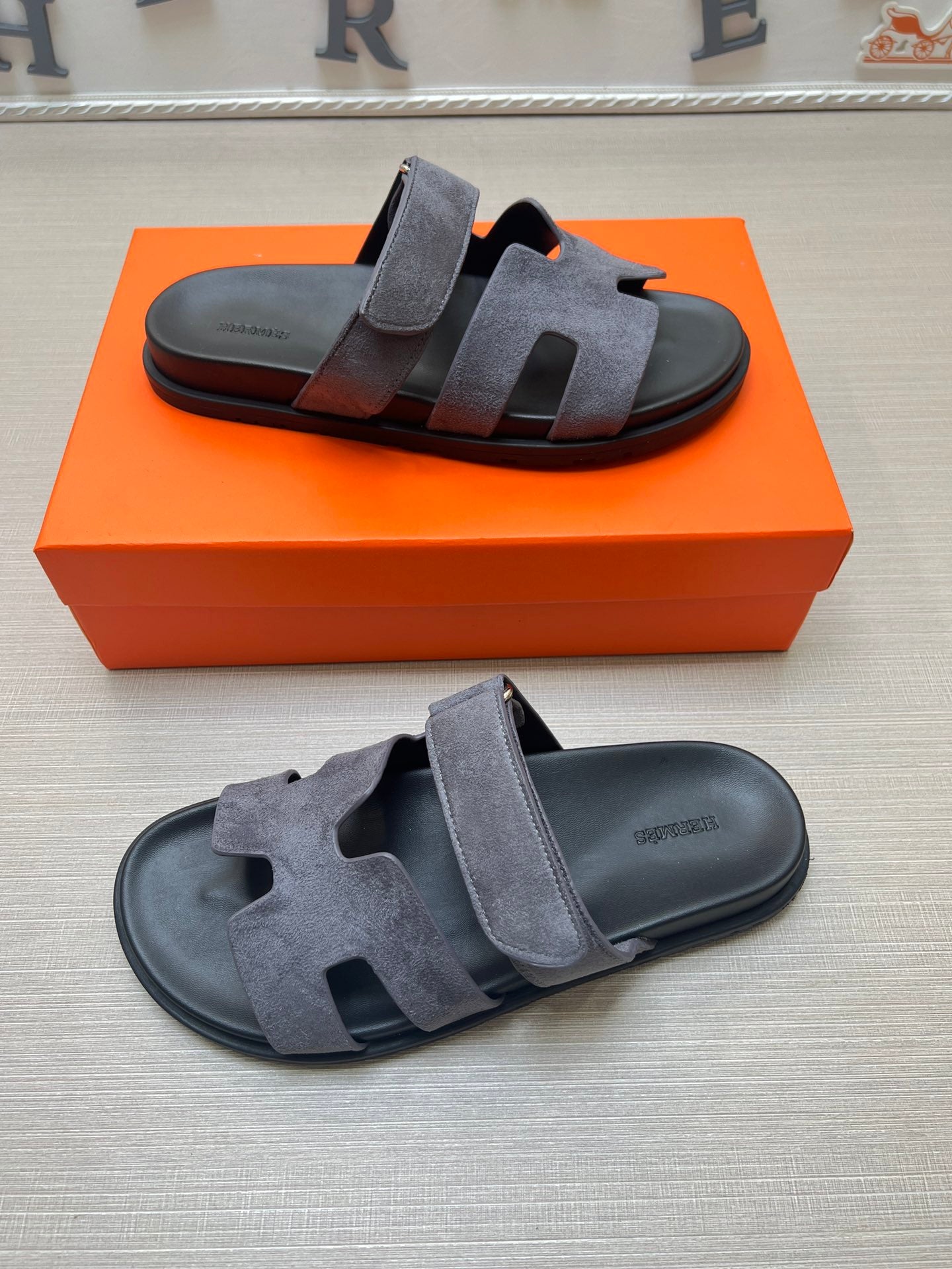 Z5R35H6  Popular Slippers shoes