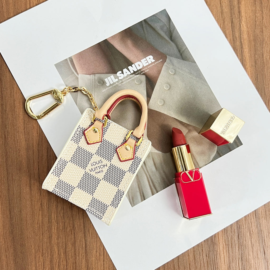 A1Z105ZE7 Popular bag 's charms accessories