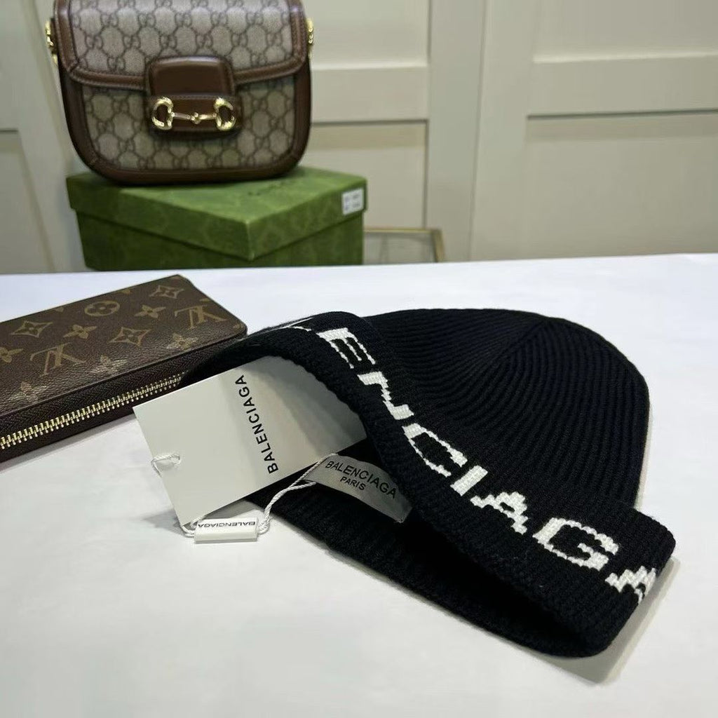 M1R86J86 Popular hats