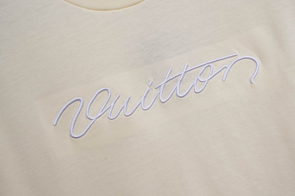 U1R76E19 Popular T-shirts