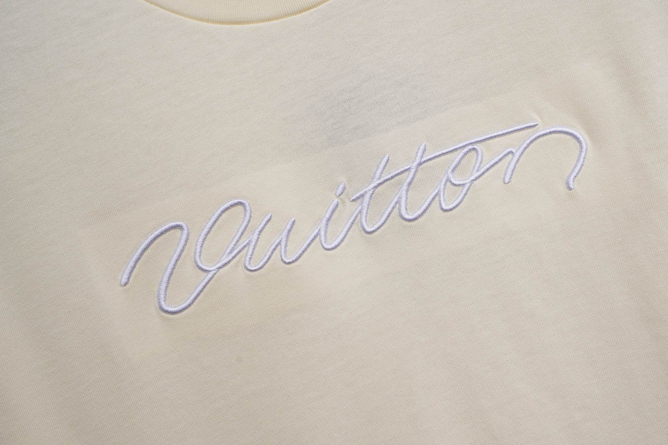 U1R76E19 Popular T-shirts
