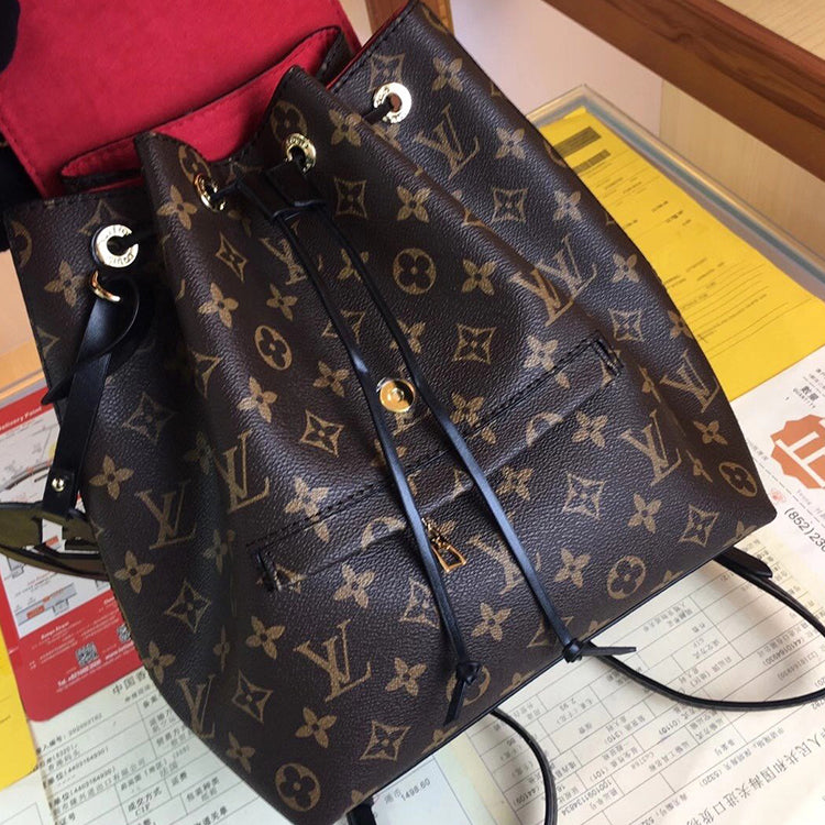 B1P20E5 Popular   leather backpacks