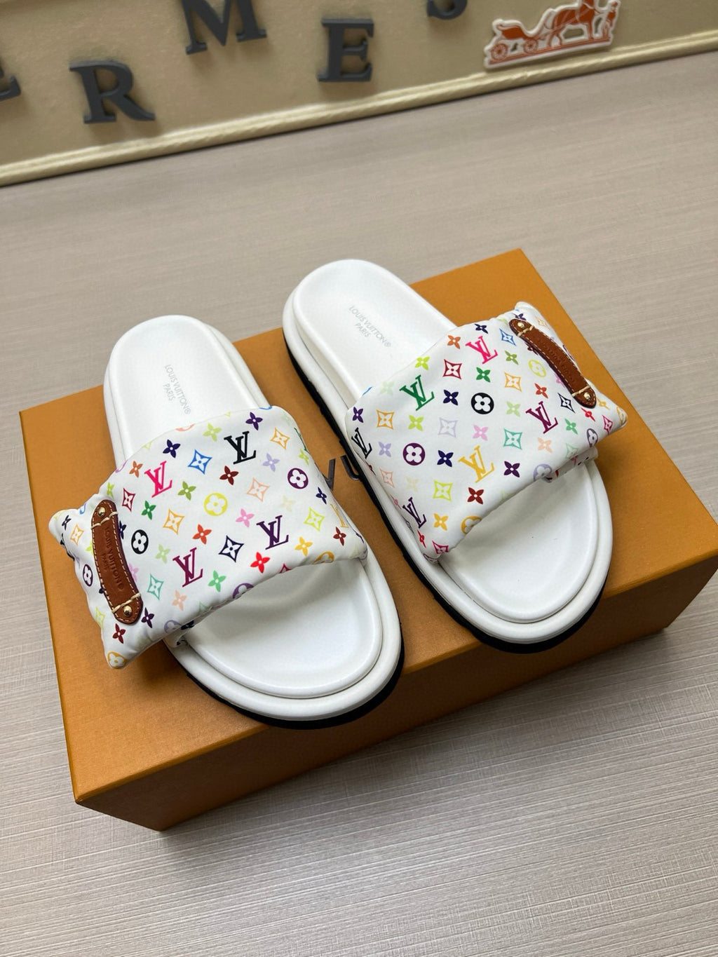 Z5QE6  Popular Slippers