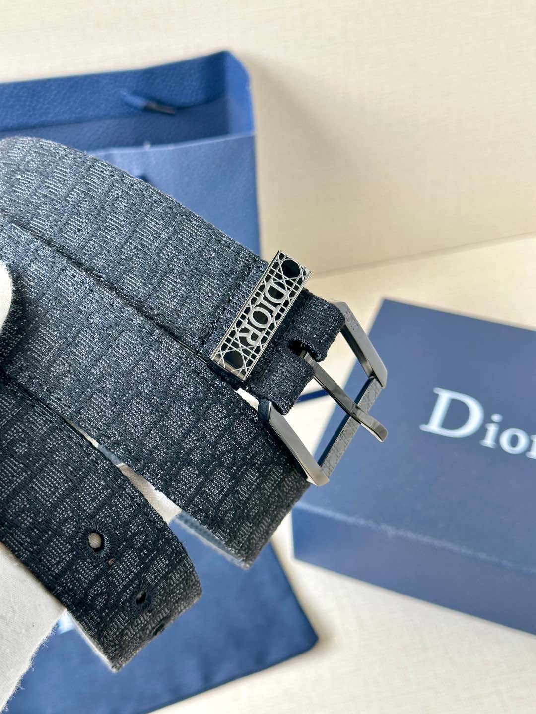 P1W15D156 Popular High quality belt With full package