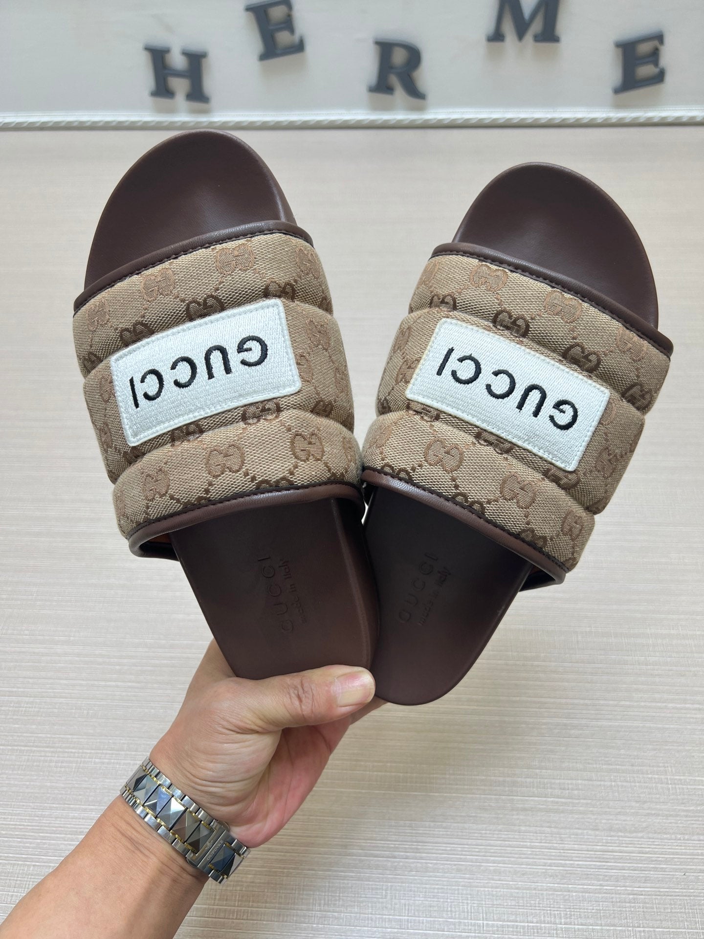 Z5ZB49 Popular slippers