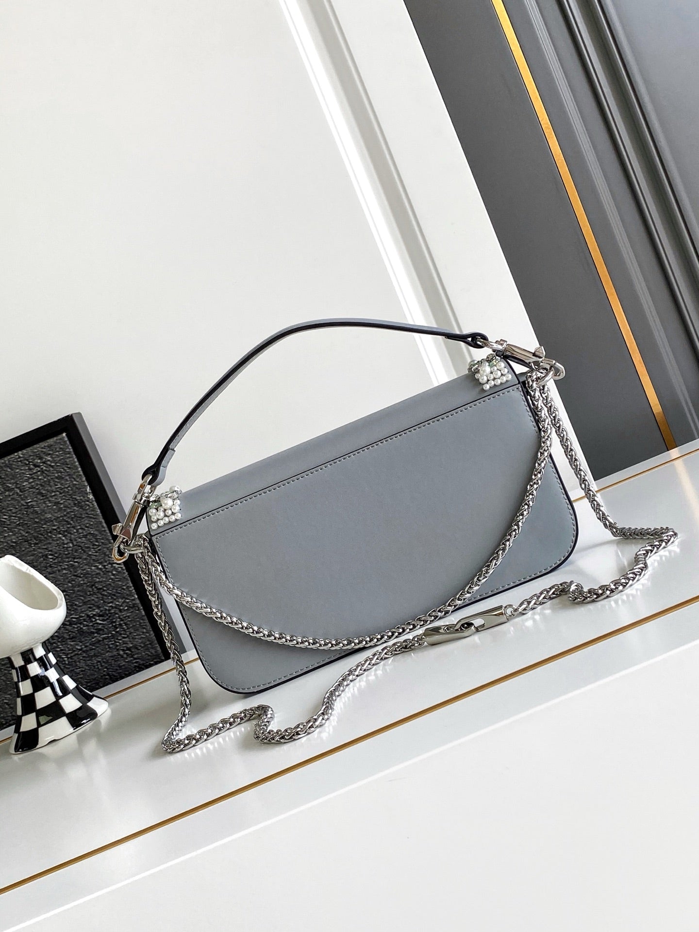 B1P36A74 Popular leather bag