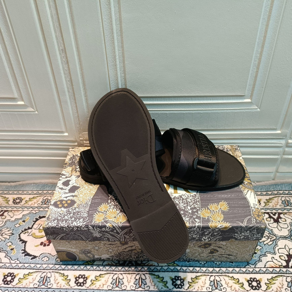 Z1ZD20 Popular Slippers