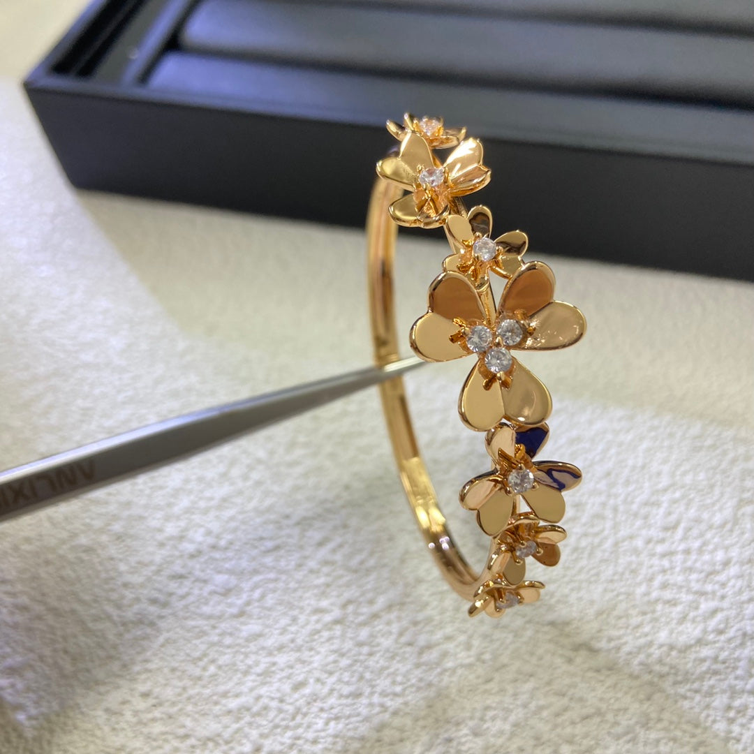 X5Q85VC27K  Popular Bracelets