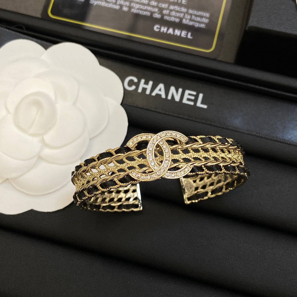X1Z34C340K  Popular Bracelets