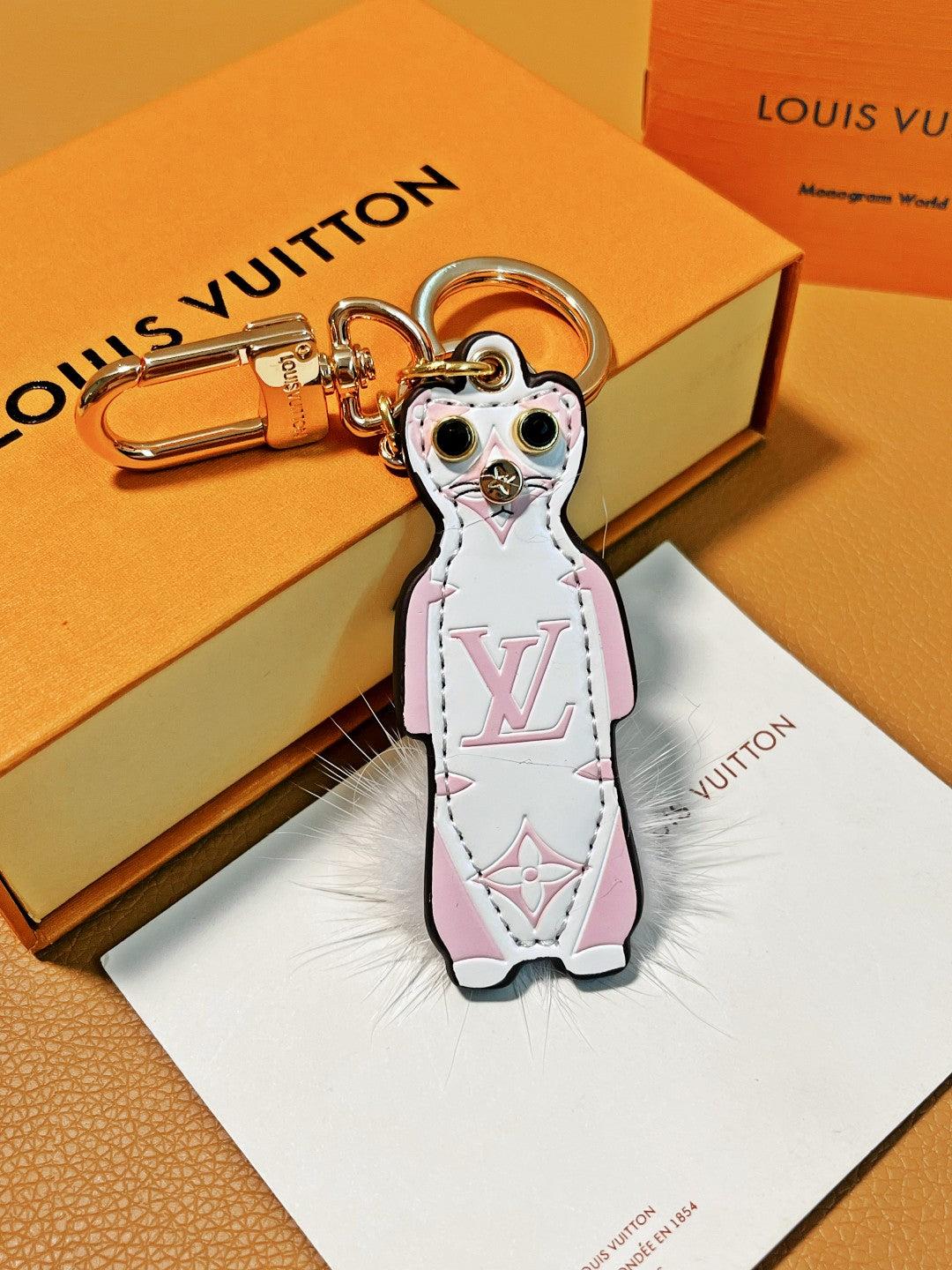 A1R85E18 Popular bag 's charms accessories
