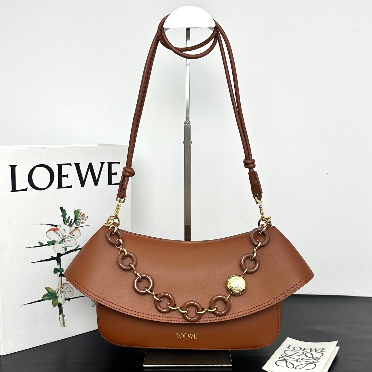 B1R66A10 Popular leather bag