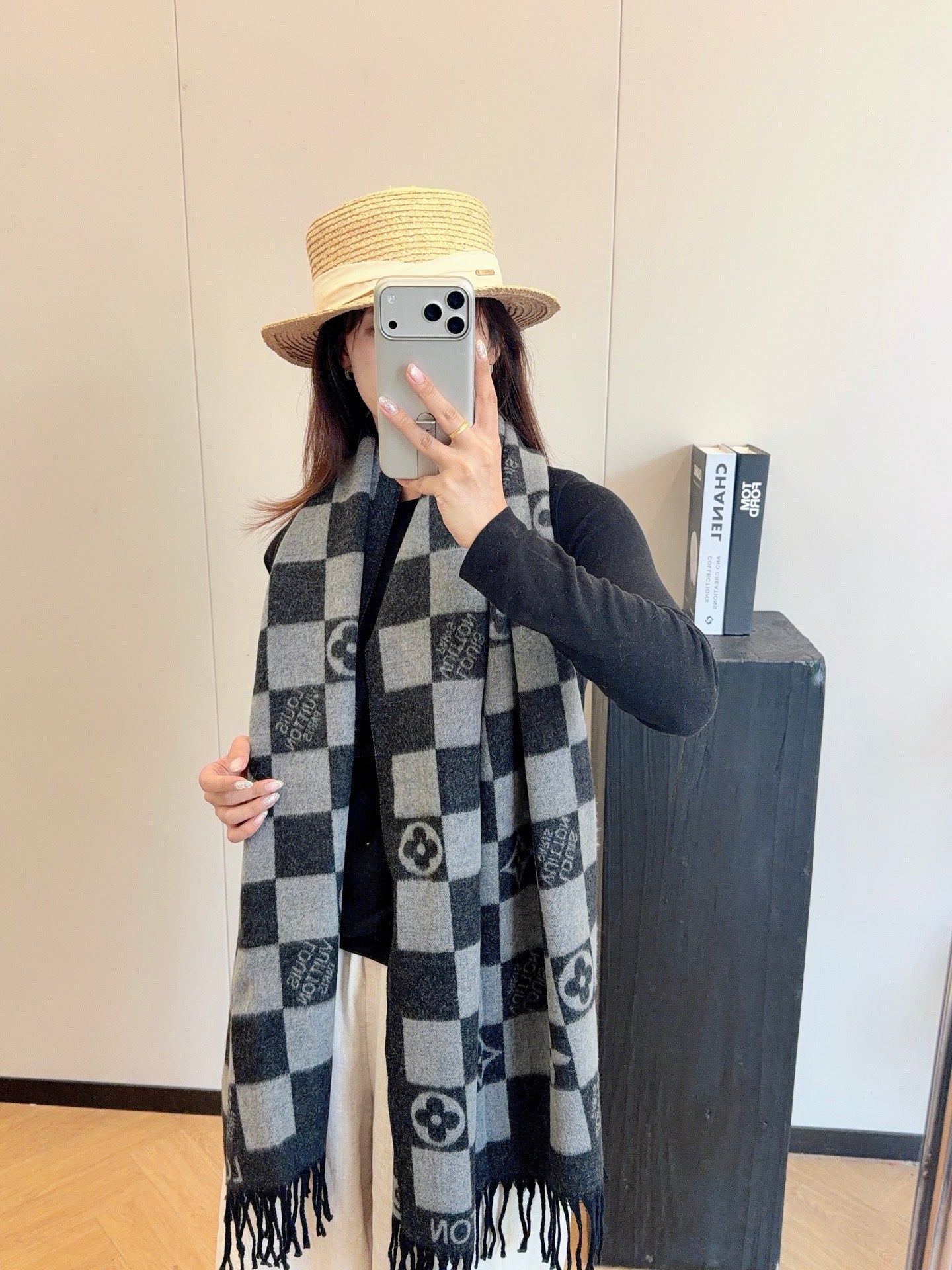 W1R86E22 Popular Winter Scarves
