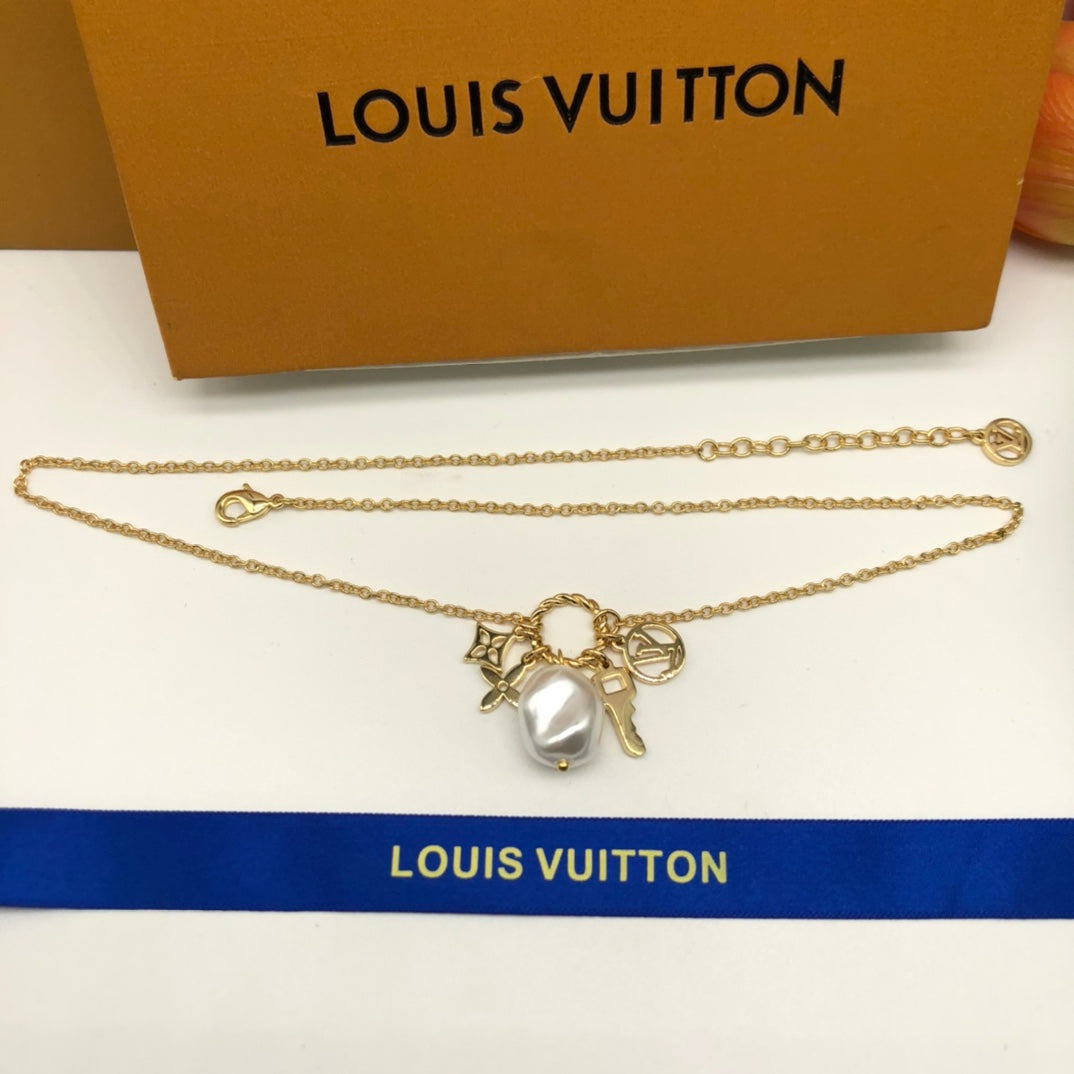 X1Q85E77X Popular Necklace