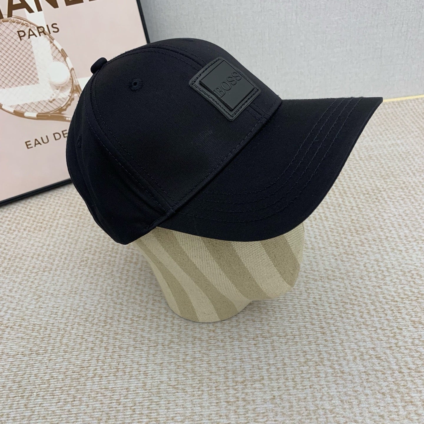 M1Q45A3  Popular hats