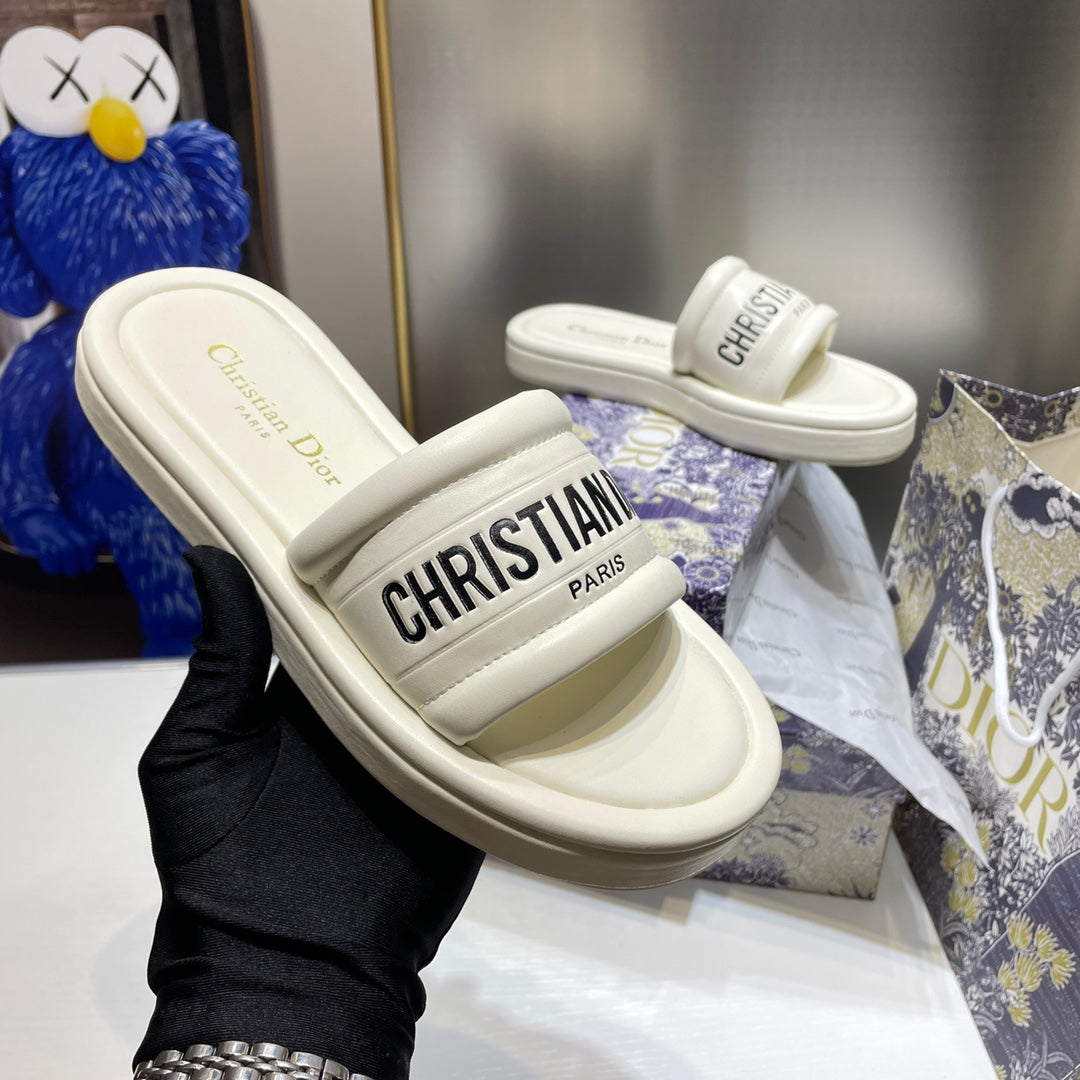 Z1Z54D76 Popular slippers